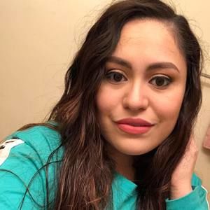 Meet your Posher, Alejandra